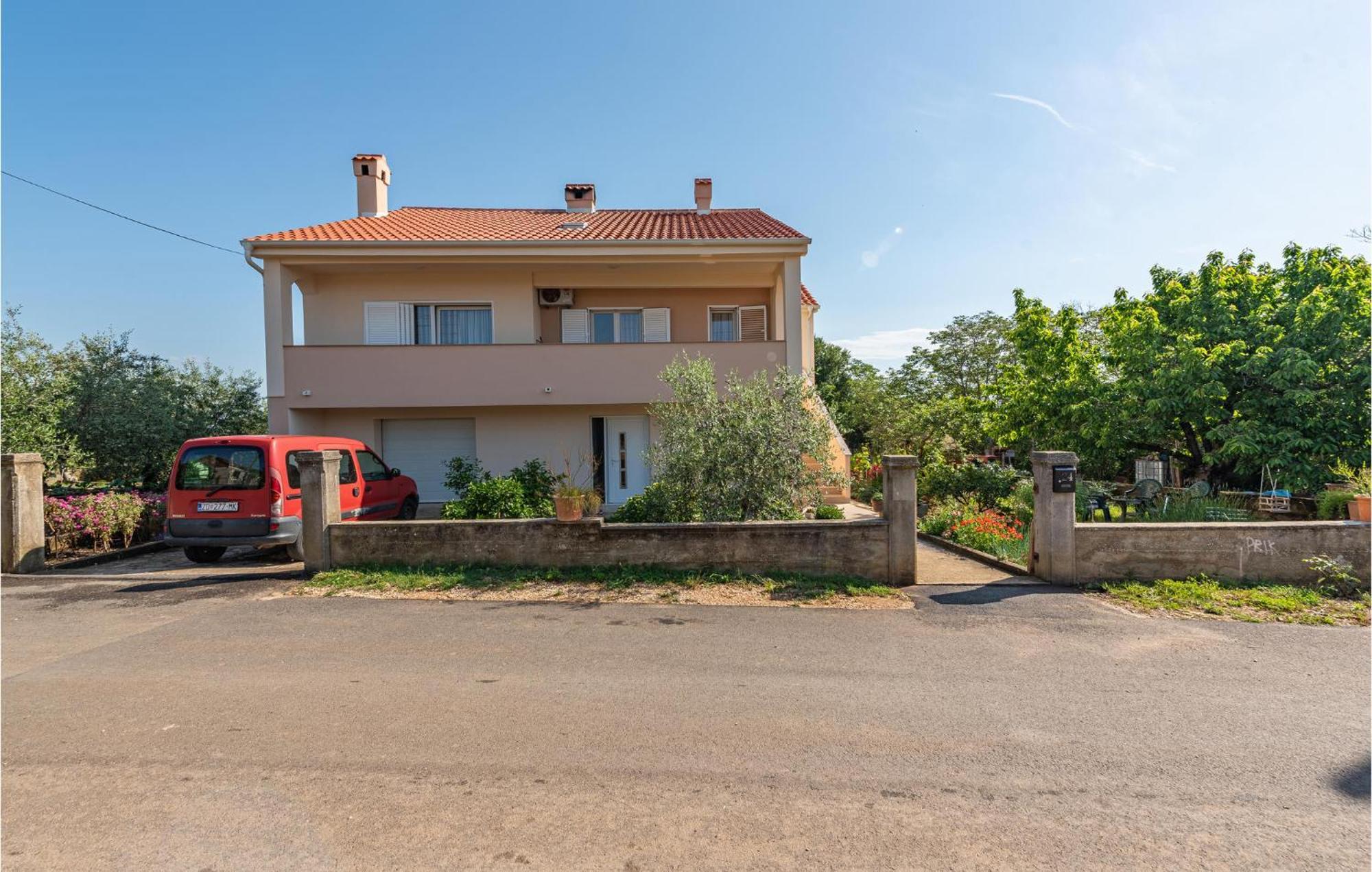 Cozy Apartment In Zadar With Wifi Exterior photo